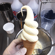 丸いソフトクリームのフリーザーを加工致します！丸くてかわいいソフト